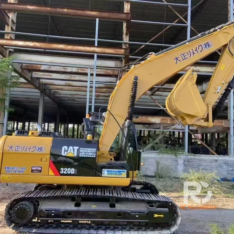 pelle d'occasion cat 320d 5