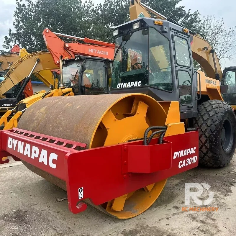 used roller DYNAPAC CA301D 4