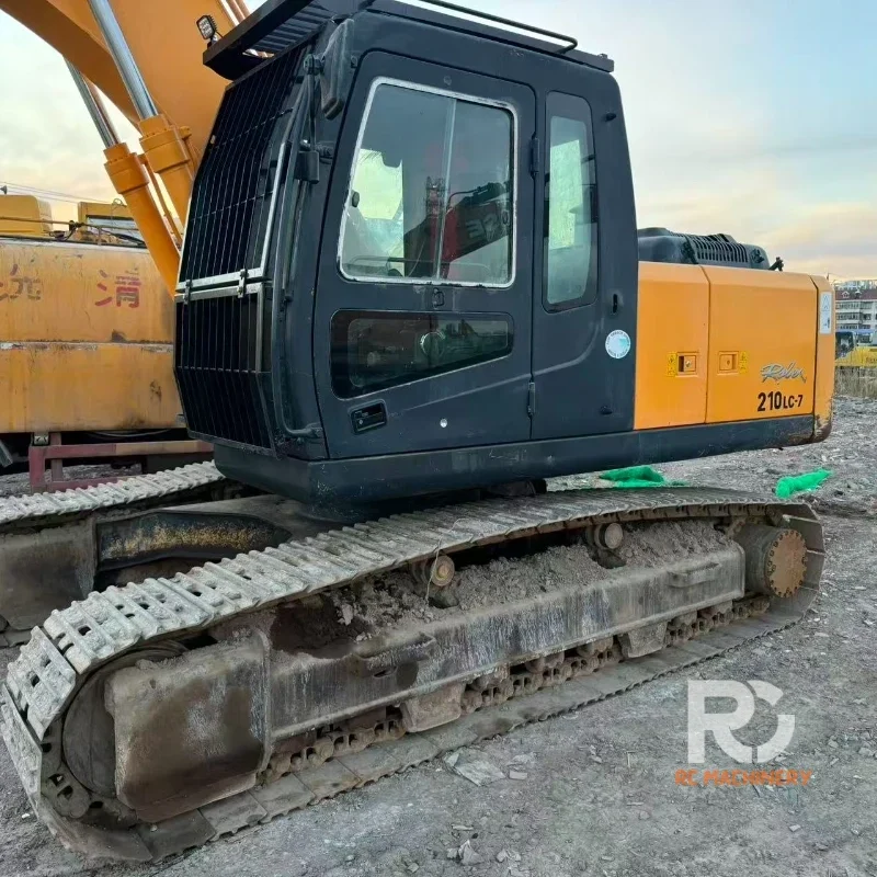 1USED EXCAVATOR HYUNDAI210-7